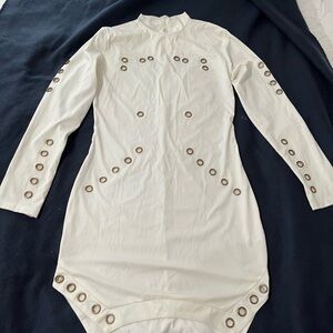 Lady’s white dress